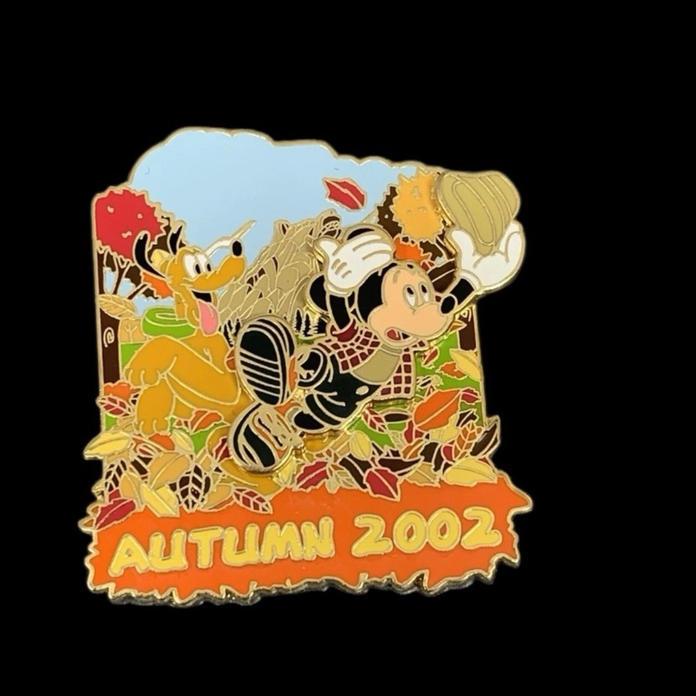 Slider Pin Mickey Pluto Fall Leaves Disney Disneyland Resort Autumn 2002